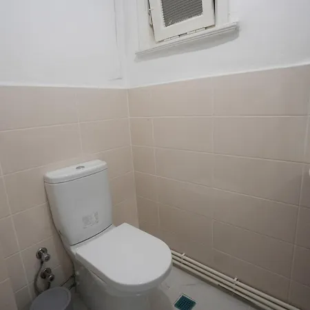 Apartment In The Heart Of The City, 1 Minute To The Tram Station,with Elevator *