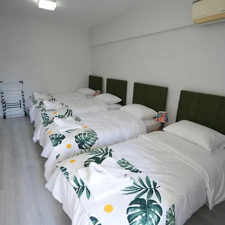In The Heart Of The City, 1 Minute To The Tram Station,with Elevator Apartment *