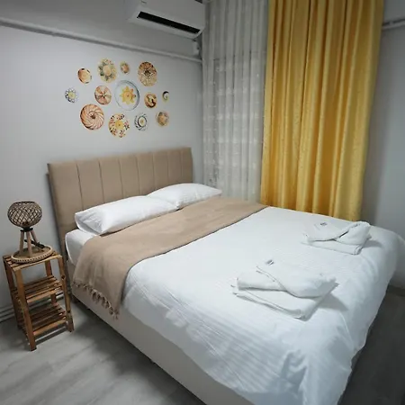 Apartment In The Heart Of The City, 1 Minute To The Tram Station,with Elevator *