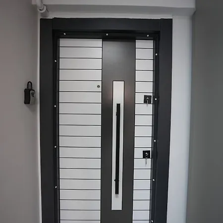 Apartmán In The Heart Of The City, 1 Minute To The Tram Station,with Elevator Istanbulská provincie